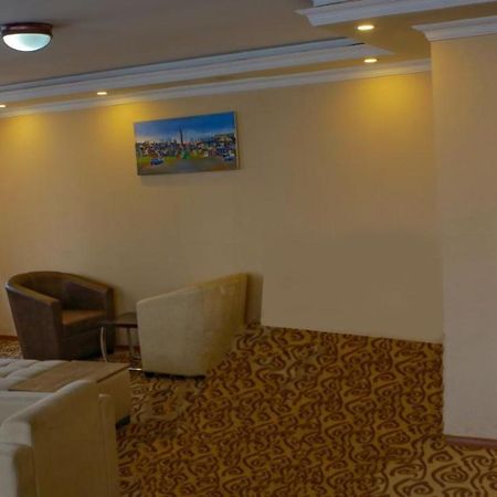 Holiday Hotel Addis-Abeba Extérieur photo