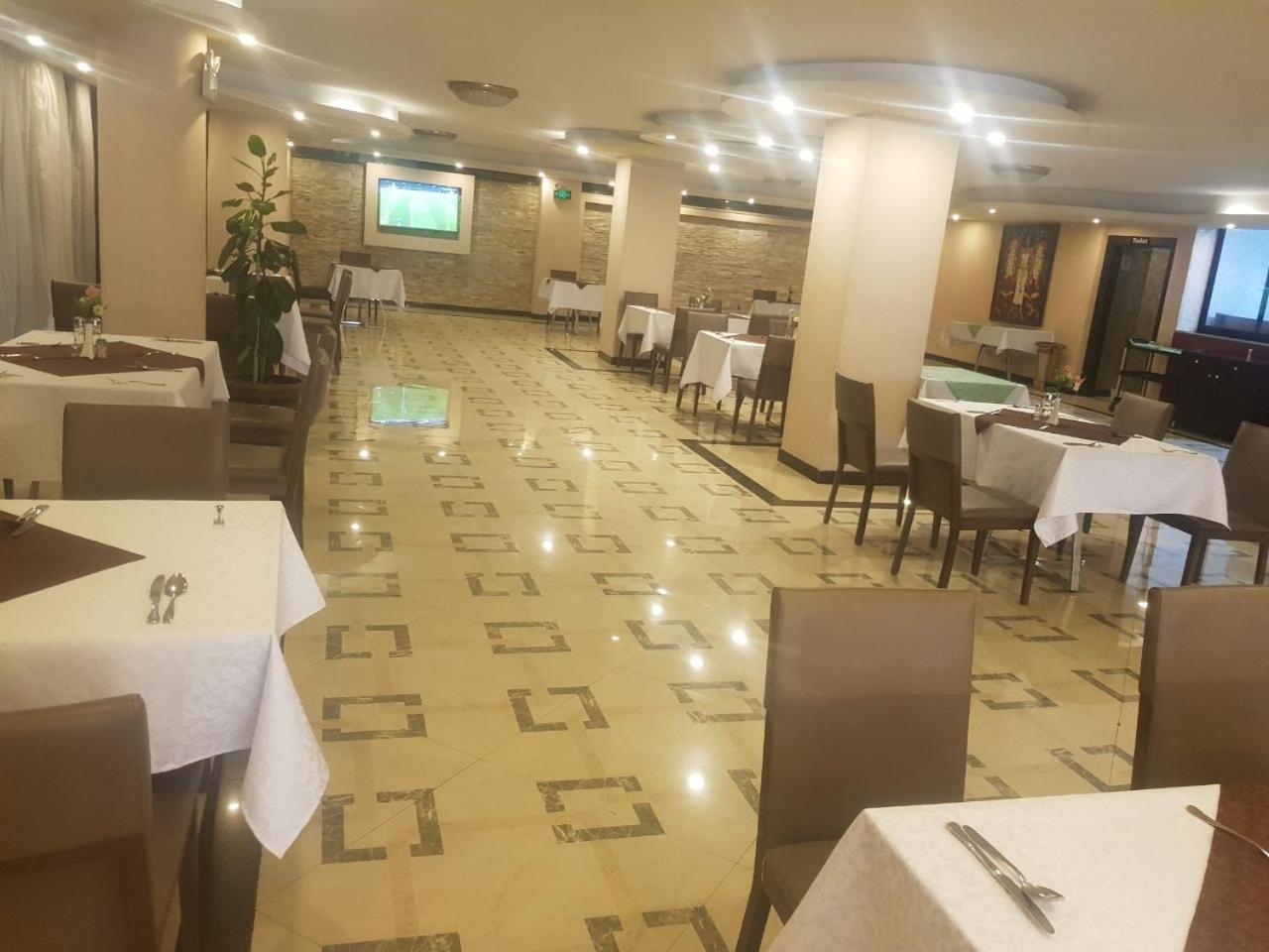 Holiday Hotel Addis-Abeba Extérieur photo